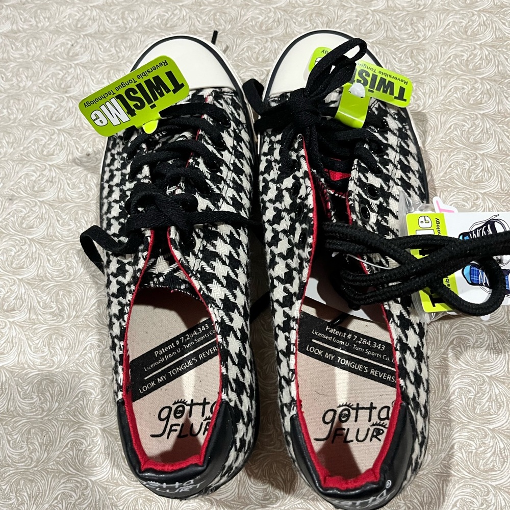 NWT Houndstooth Black and White Women's Sneakers - Picture 2 of 8